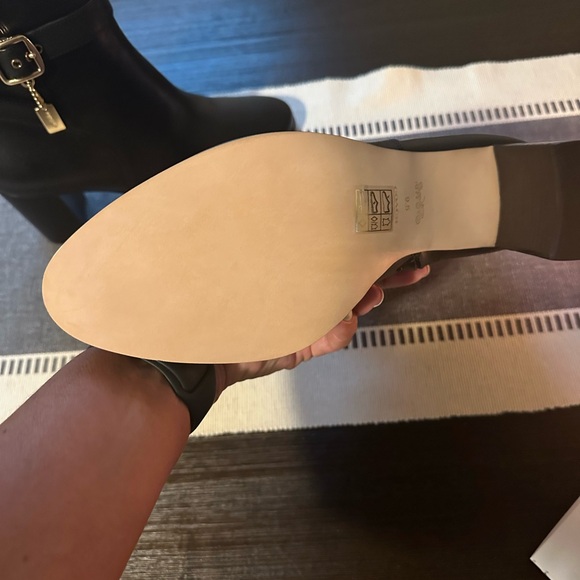 BRAND NEW - Never Worn - Coach Leather Boots Size 9.5 - Picture 2 of 7